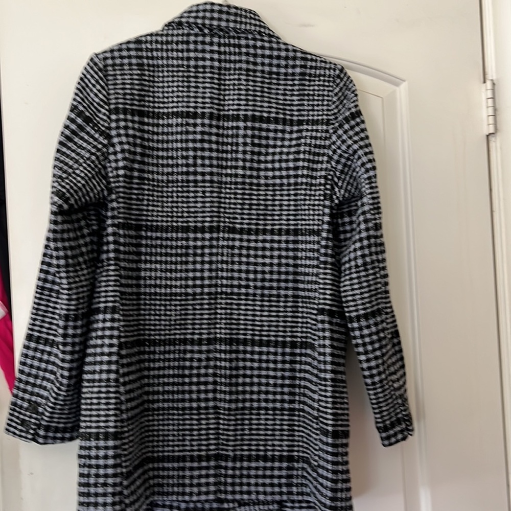 Blazer - Picture 5 of 5